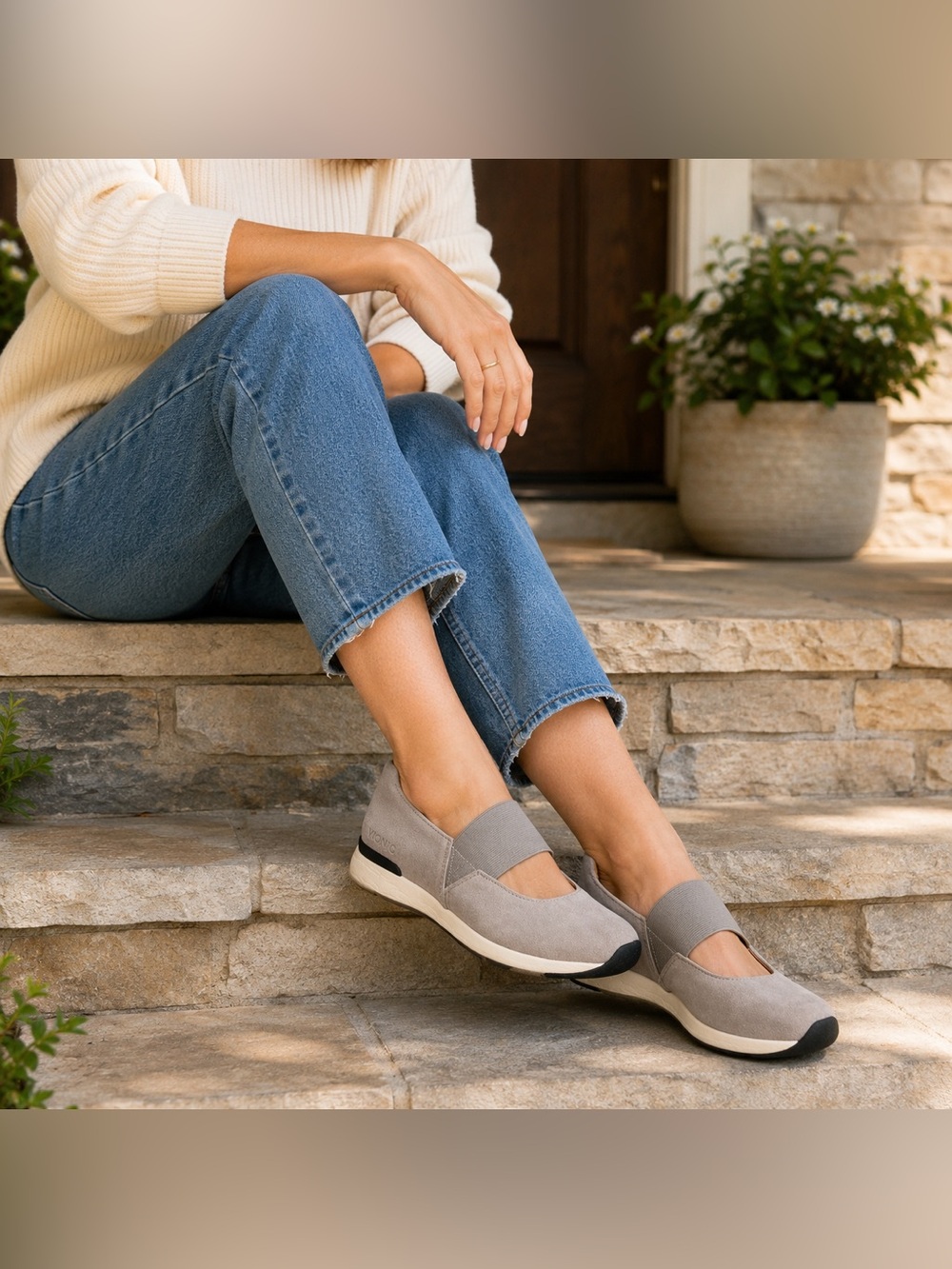 Vionic Cadee Mary Jane Flats Womens 8 Gray Suede Comfort Orthopedic Shoes